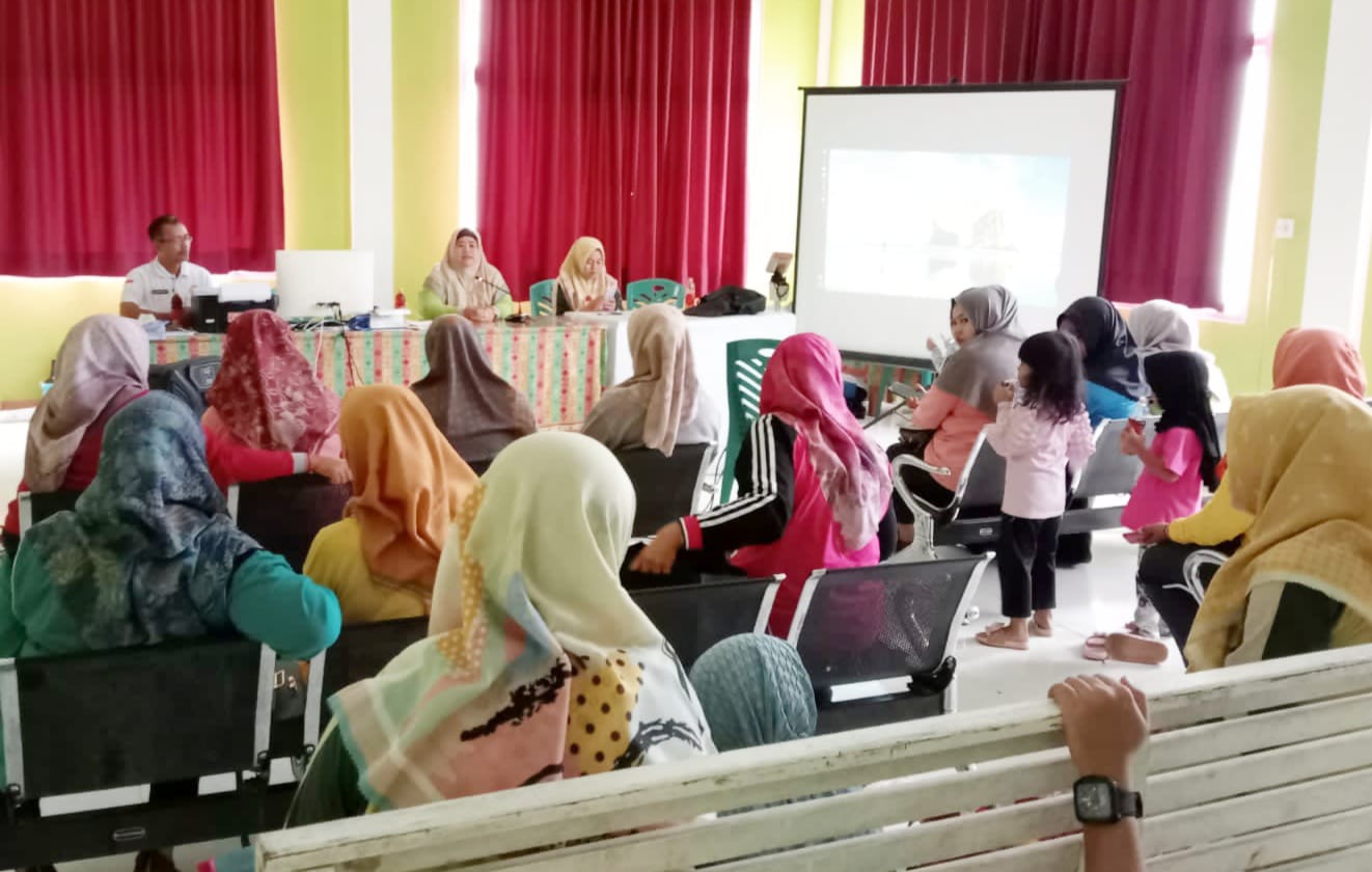 Puskesmas Tanjung Makmur yang didampingi oleh Kepala puskesmas melaksanakan Pembinaan dan penguatan 