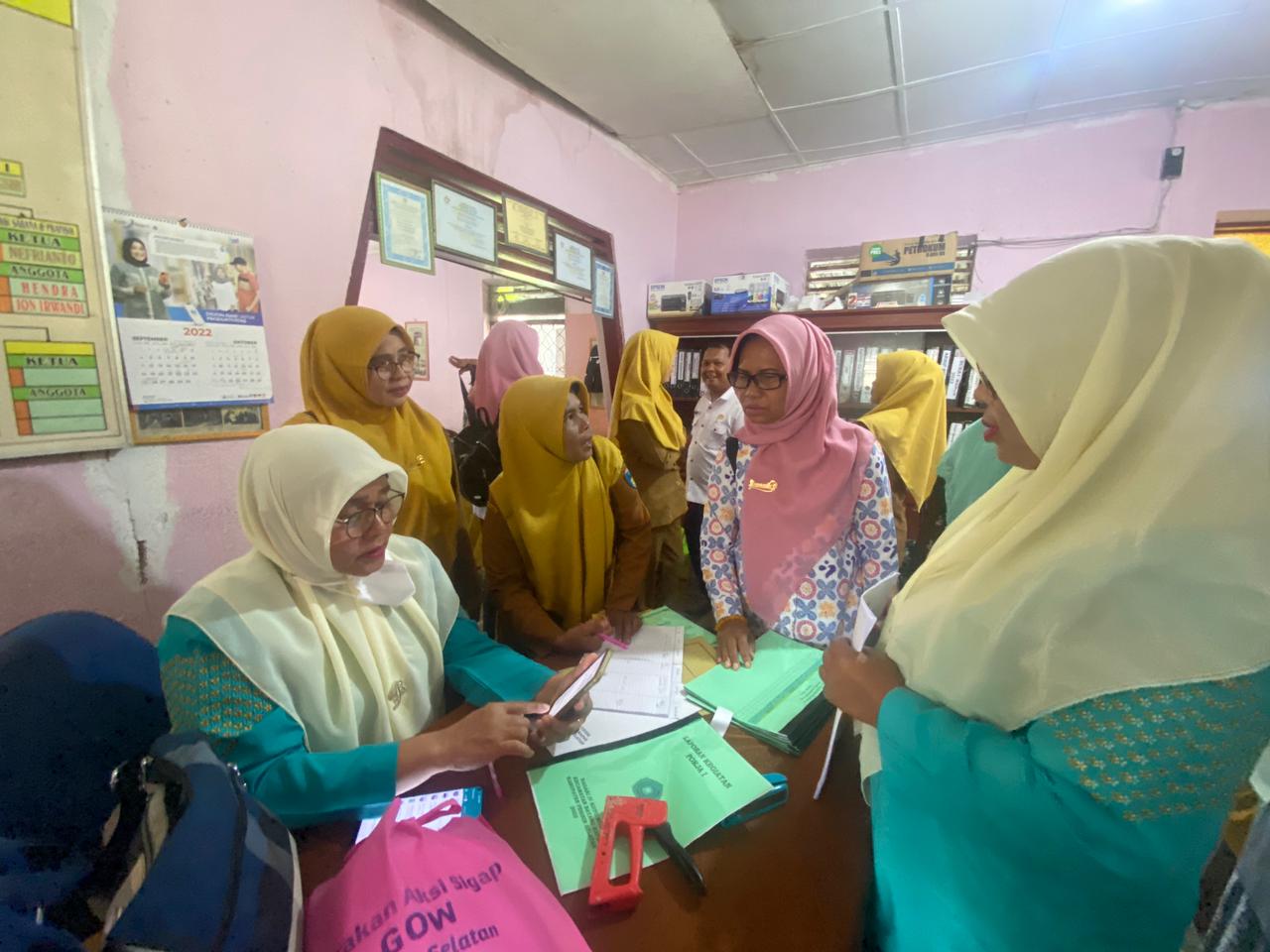 PUSKESMAS IV KOTO MUDIK  LAKSANAKAN BULAN IMUNISASI ANAK SEKOLAH (BIAS) DT DAN TD di SDn 07 TUIK
