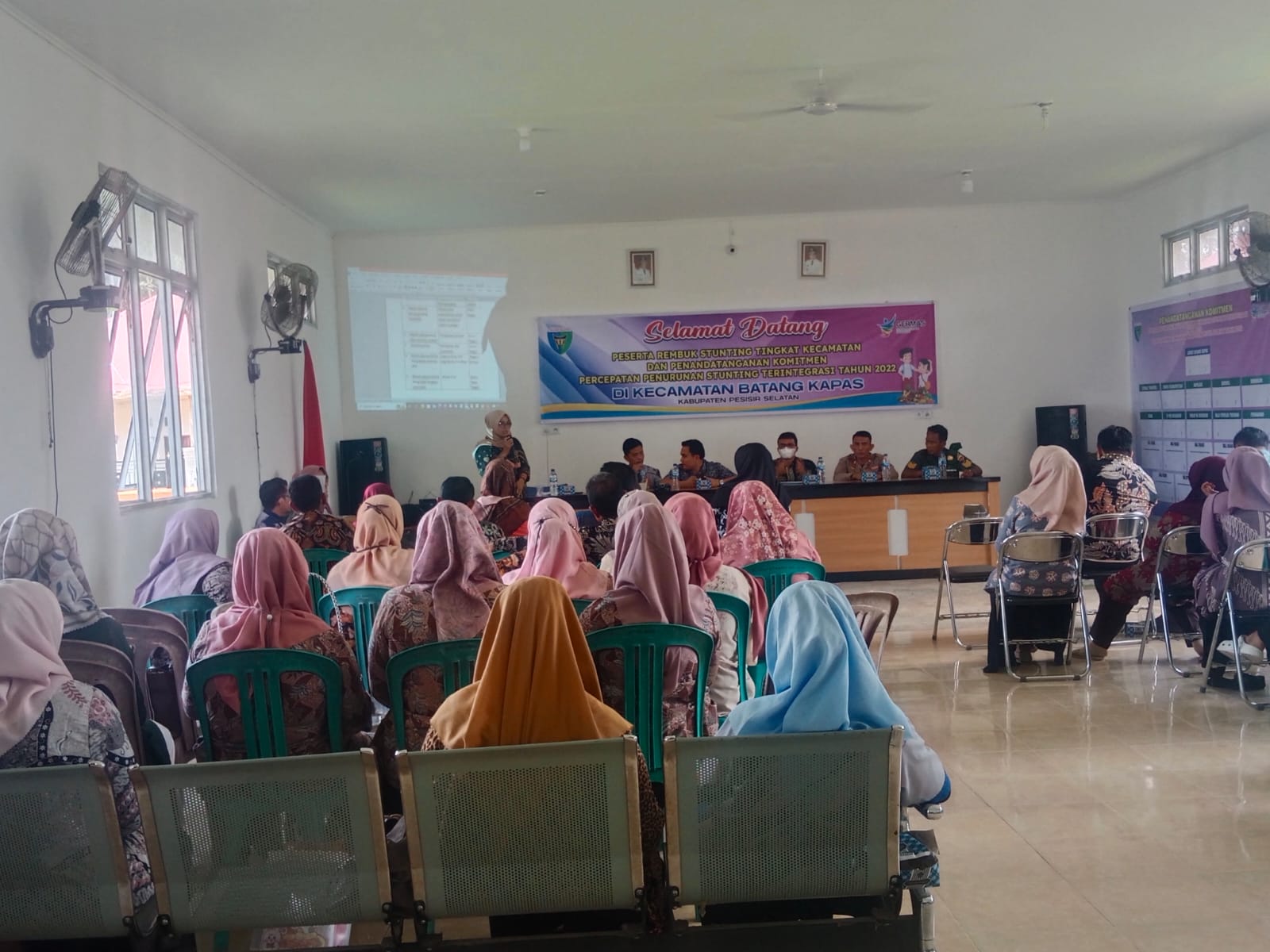 Puskesmas IV Koto Mudik menghadiri kegiatan Rembuk Stunting di Kantor camat batang kapas