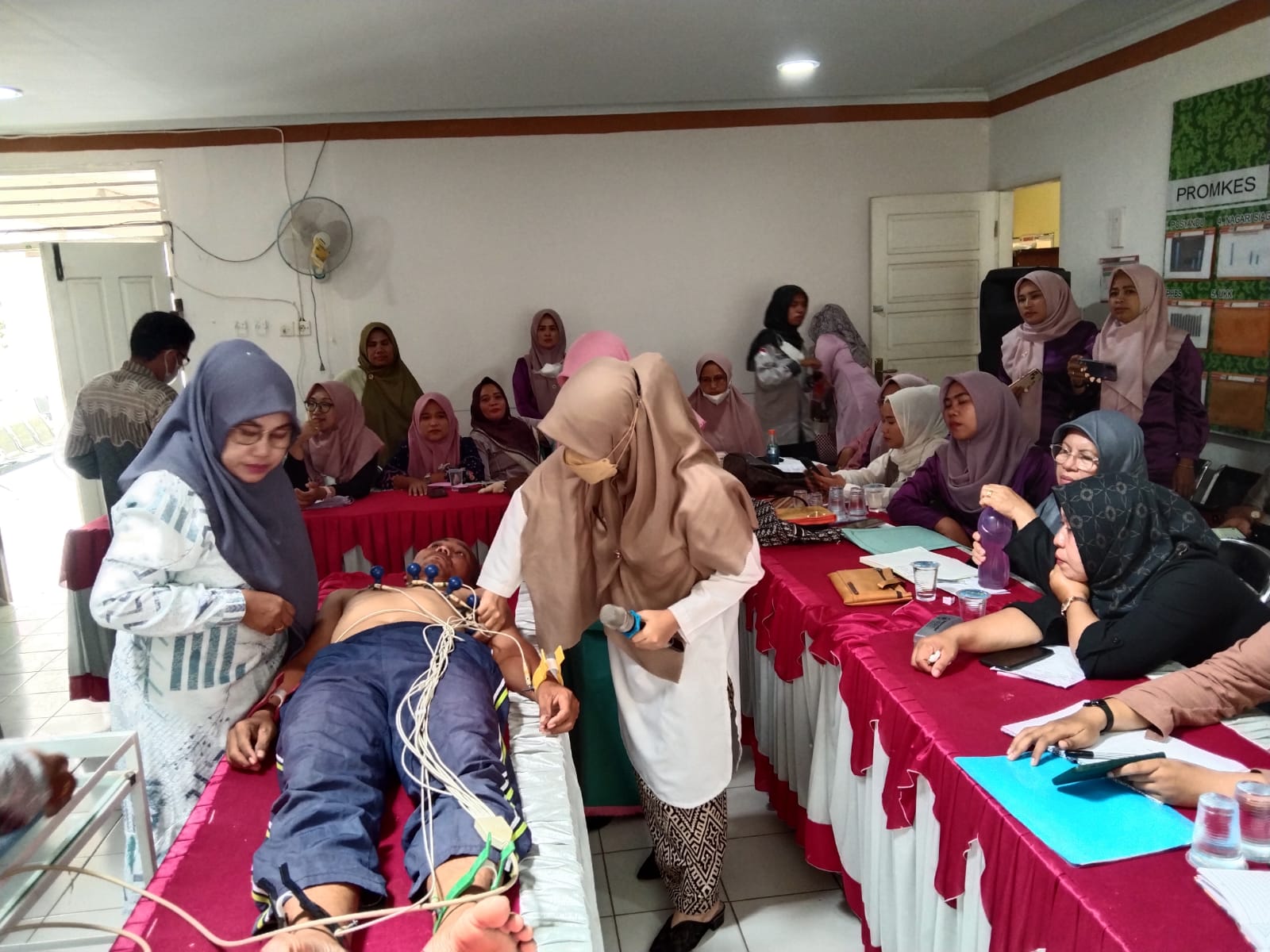 Materi pembelajaran dan pelatihan kegawatdaruratan bagi tenaga medis di puskesmas pasar kuok*