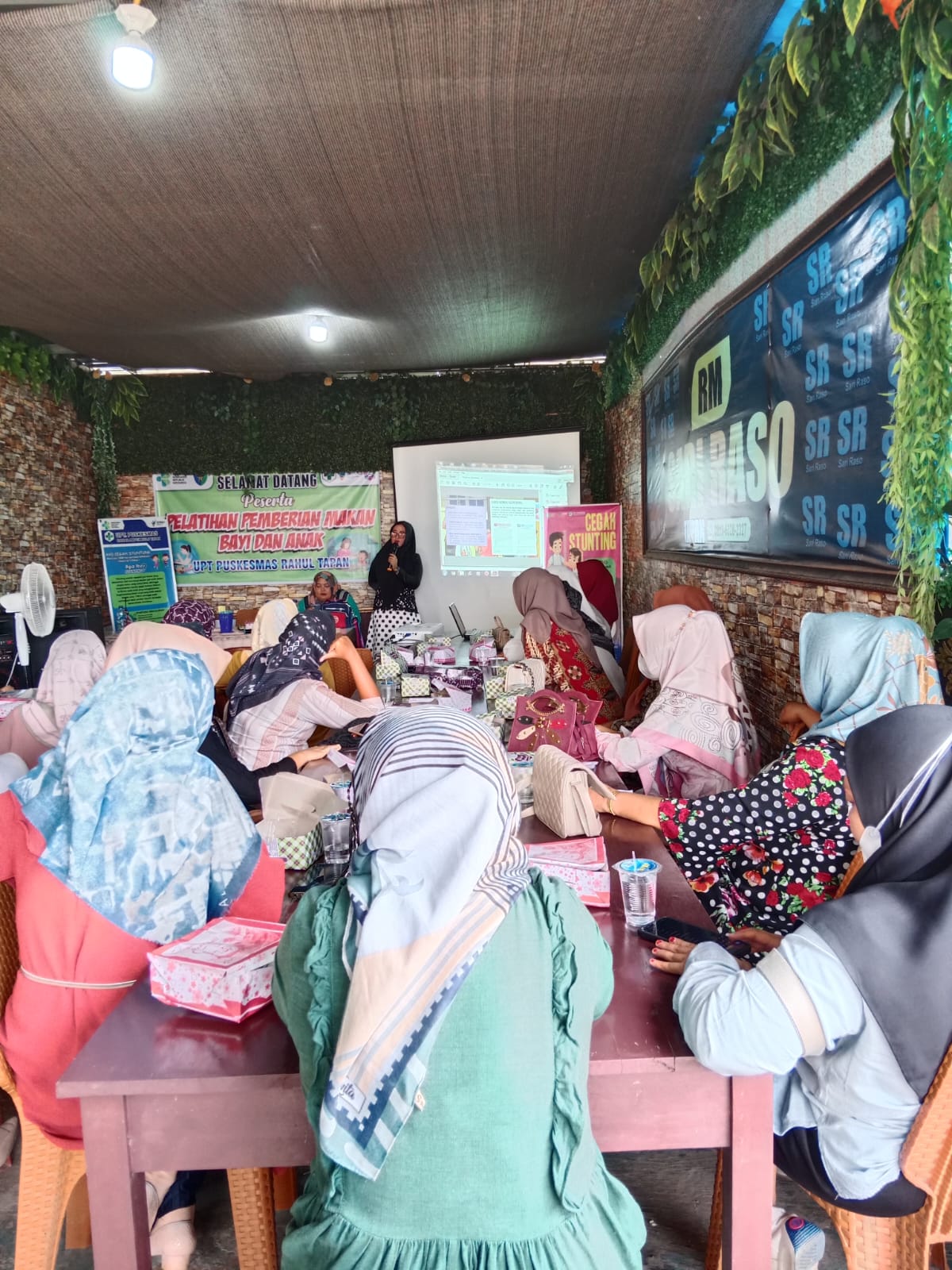 UPT Puskesmas Ranah Ampek Hulu Tapan Mengadakan Pelatihan Pemberian Makan Bayi dan Anak (PMBA) bagi 