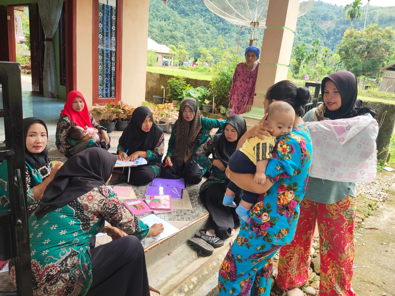 PUSKESMAS IV KOTO MUDIK SELASA, 8 NOVEMBER 2022  PELAYANAN IMUNISASI DI POSYANDU MAWAR I NAGARI IV K