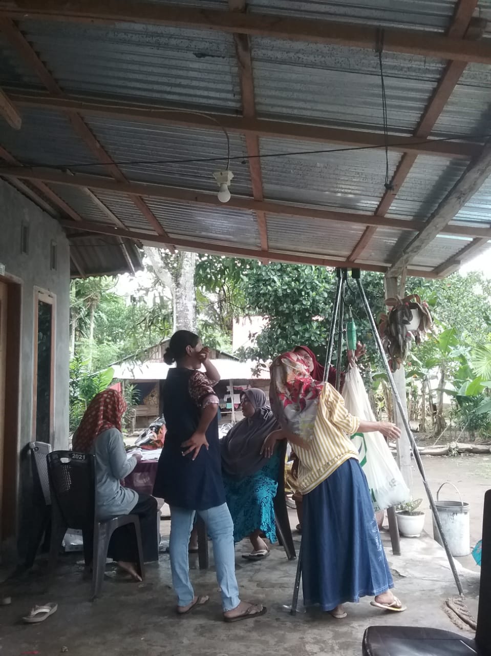 PELAKSANSAN POSYANDU BALITA DI KARANG PAUH WILKER PUSKESMAS PASAR BARU     