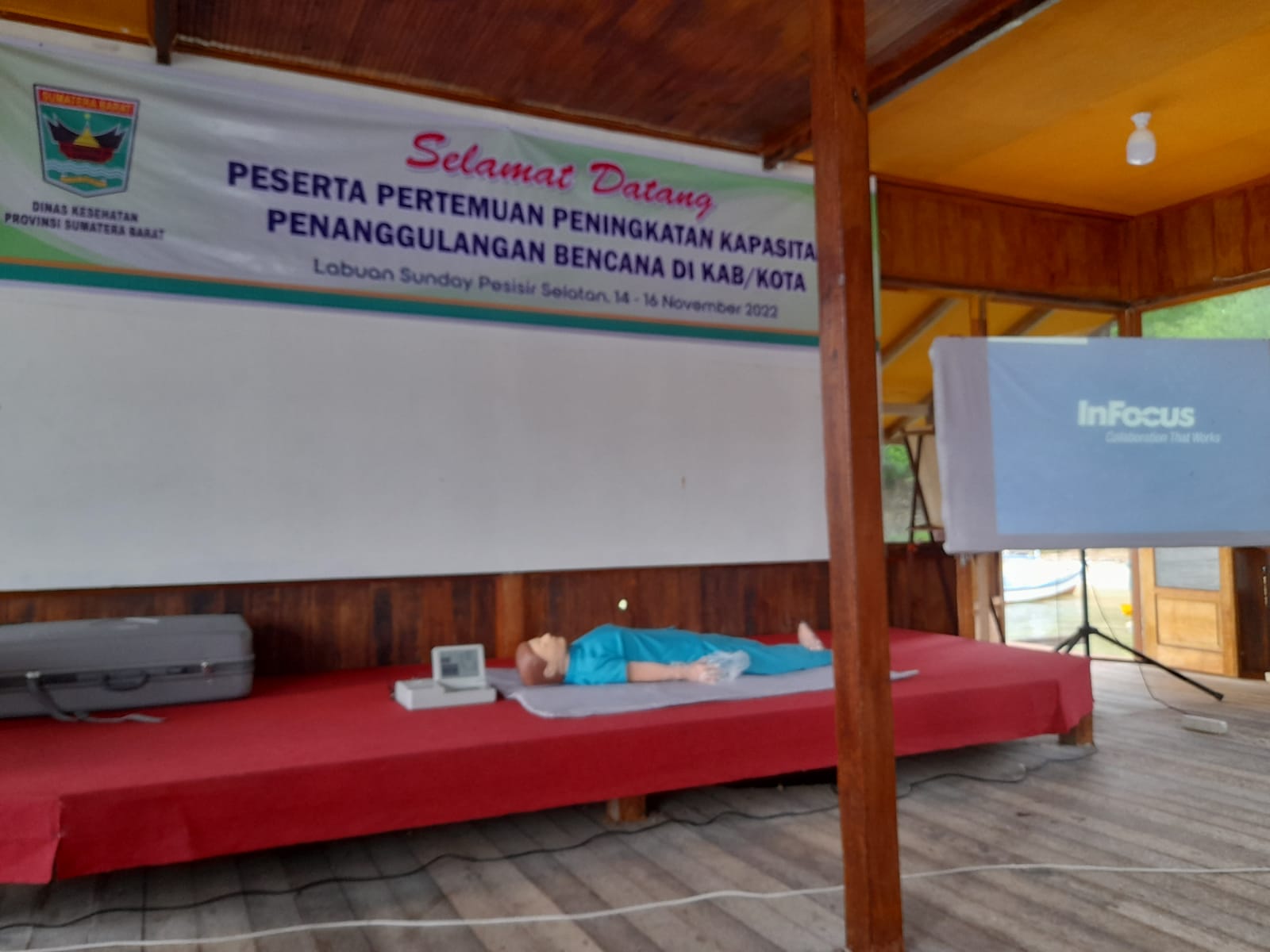 PUSKESMAS KAYU GADANG PERTEMUAN PENINGKATAN KAPASITAS PENANGGULANGAN BENCANA SUMATERA BARAT