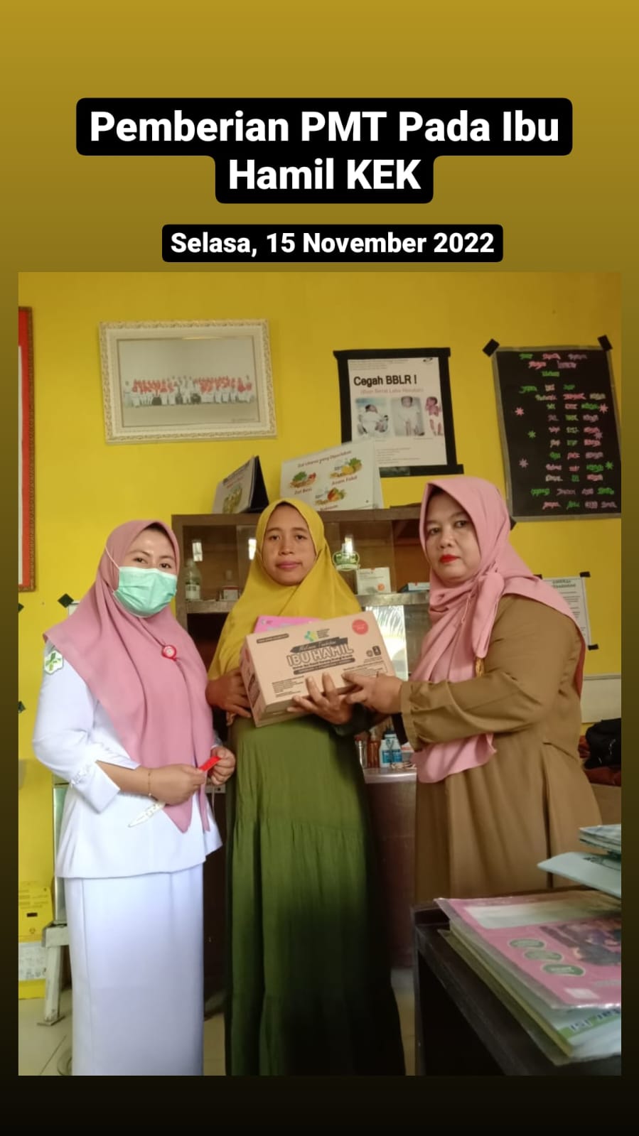 Puskesmas Tanjung Makmur Kecamatan Silaut melakukan pemberian PMT kepada ibu hamil KEK. 