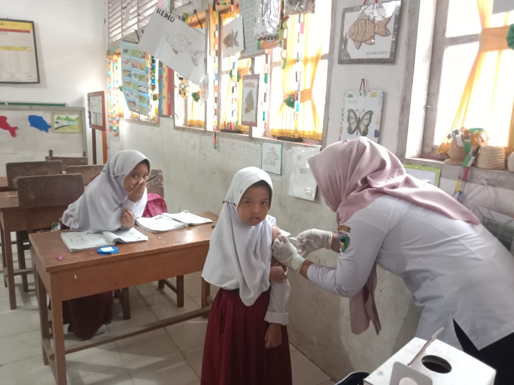 PELAKSANAAN BIAS ( Bulan imunisasi Anak Sekolah) di SDN 12 DUSUN wilayah kerja Puskesmas Barung Baru