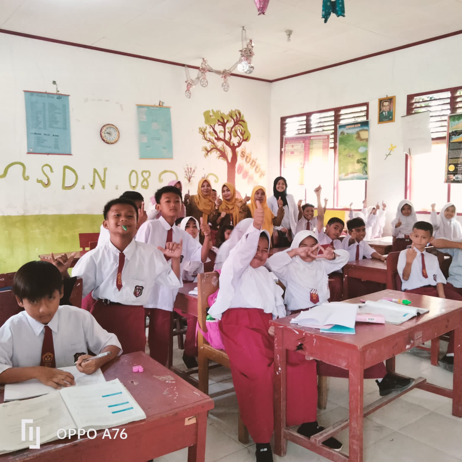 KEGIATAN IMUNISASI  Senin /21 November 2022 PELAKSANAAN BIAS DI SD 08 PASAR SURANTIH
