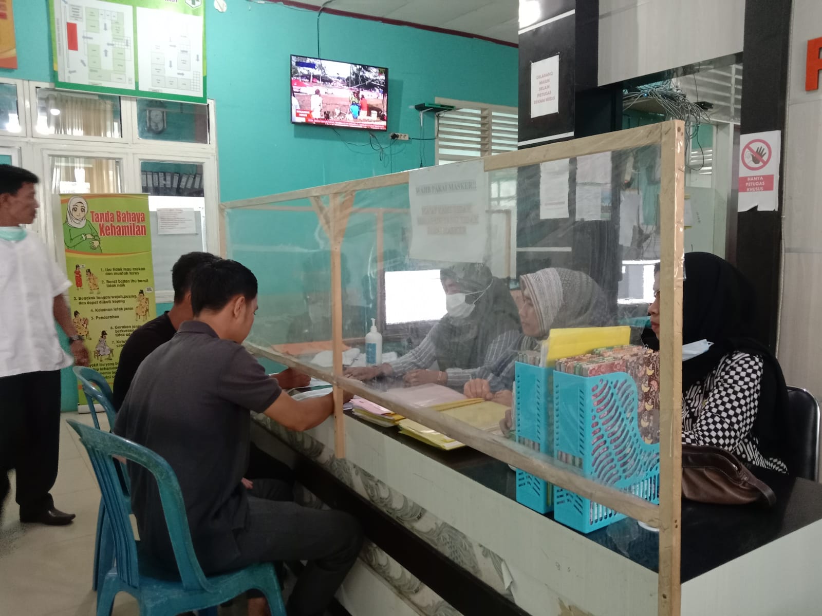 PUSKESMAS AIR HAJI JUMAT,25 NOVEMBER 2022 RUANGAN REKAM MEDIS