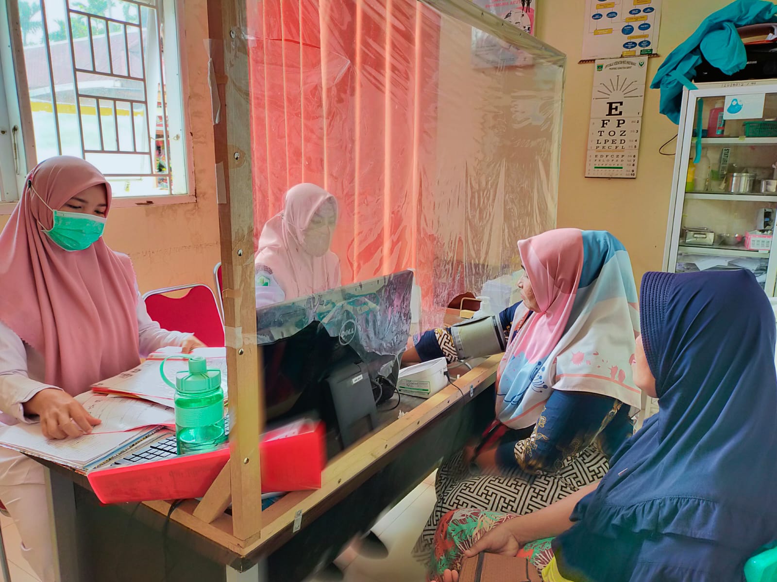 PUSKESMAS KAMBANG Senin, 28 November 2022.  Pelayanan Poli Umum di UPT Puskesmas Kambang 