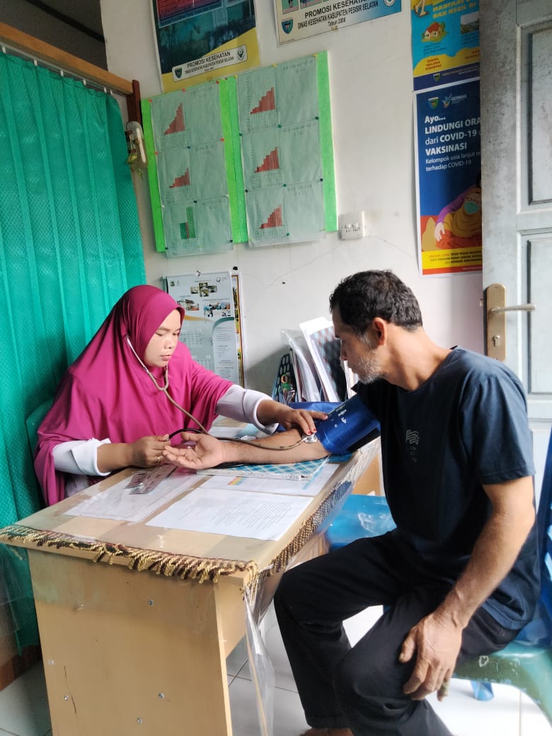 Puskesmas Air haji Poskesri mr gd timur  tgl 28 November 2022  Kegiatan : Pelayanan dasar kesehatan