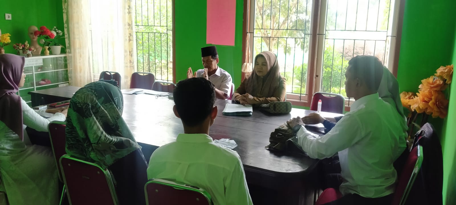 Puskesmas Airpura, Selasa 29 November 2022  Pemberian Materi/Penyuluhan kepada CATIN Di kantor KUA a