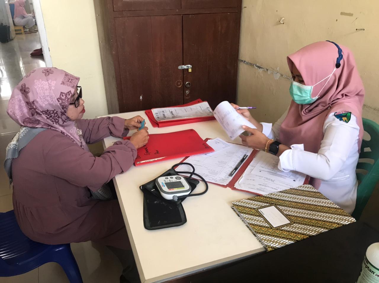 PUSKESMAS KAMBANG Selasa, 6 Desember 2022  Pelayanan Poli Lansia di UPT Puskesmas Kambang. 