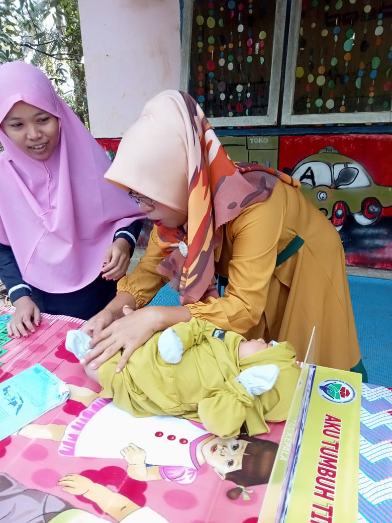 PELAKSANAAN POSYANDU RUTIN BULANAN DELIMA NAGARI LALANG PANJANG DAN POSYANDU RAMBUTAN NAGARI MUARA I