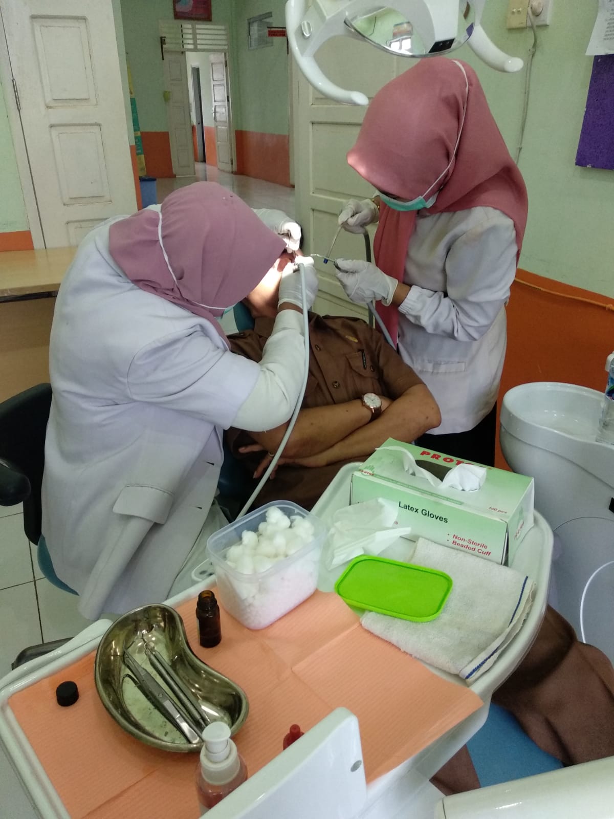 PUSKESMAS AIRPURA Pelayanan Di Poli Gigi dan Mulut Puskesmas Airpura Selasa, 12 Desember  2022