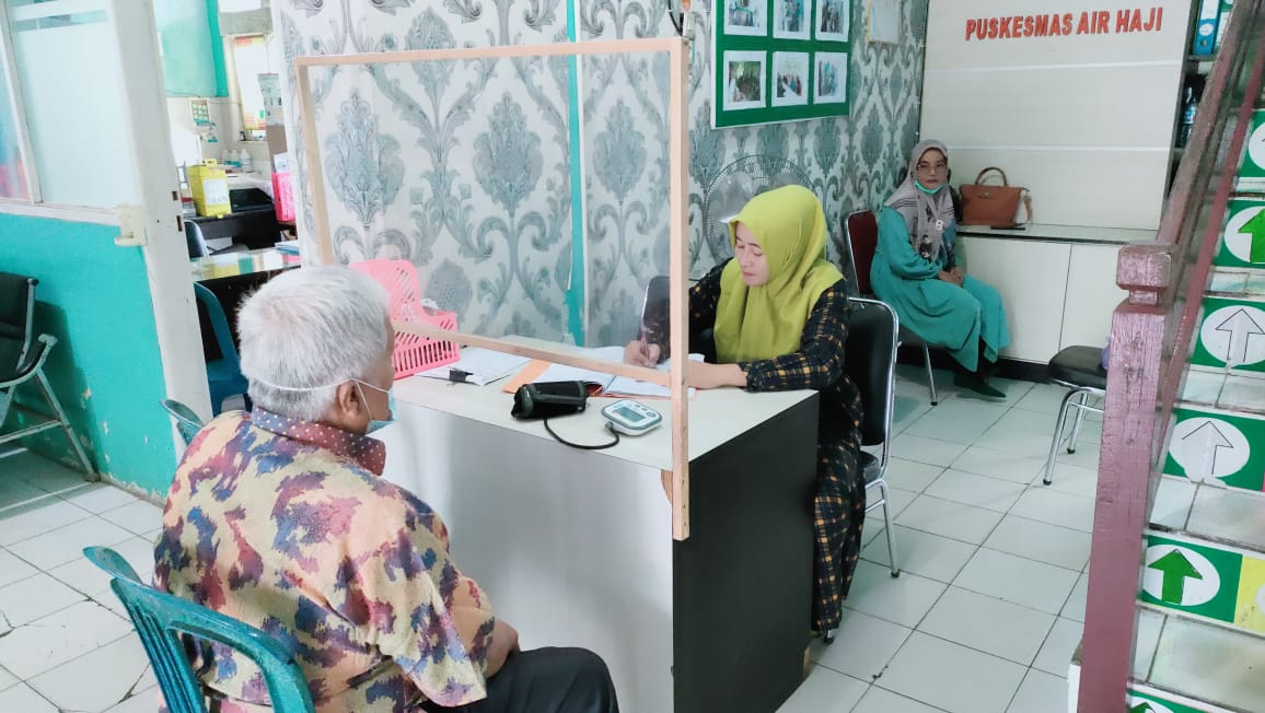 Pelayanan Di Poliklinik Usia Lanjut Puskesmas Air Haji , Jumat 26 Desember  2022