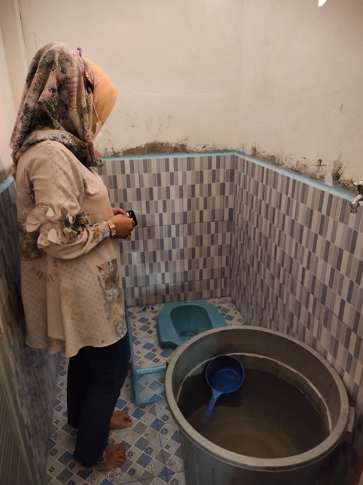 PUSKESMAS SURANTIH TINJAU JAMBAN PADA MTI ASHABUL KHAFI