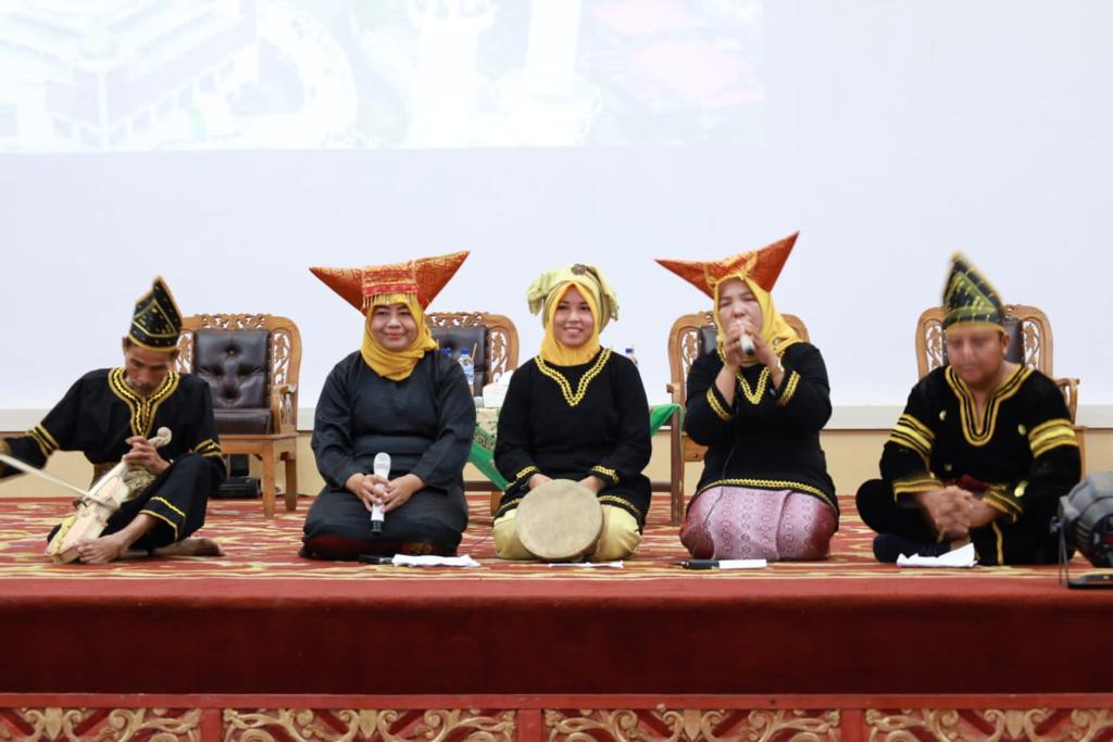 RABAB PASISIE \" DENGAN TEMA  BERANTAS STUNTING   MELALUI    PASAN MANDE HADIR DALAM RAKERKESDA  DIN