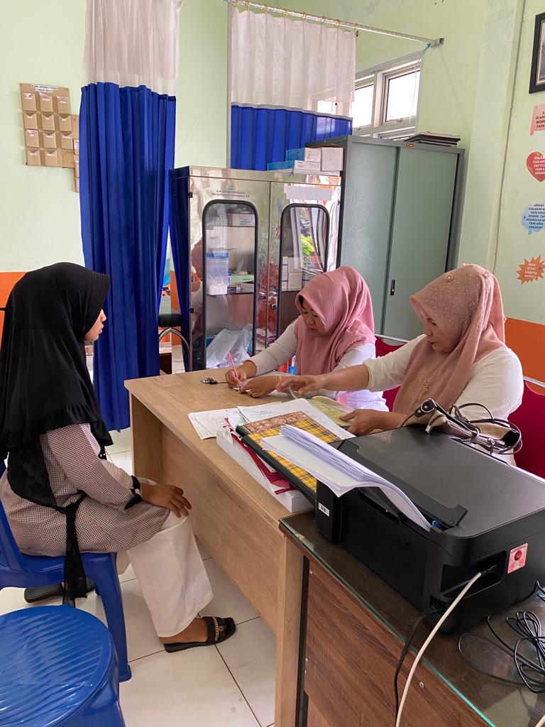 PELAYANAN KESEHATAN IBU DAN ANAK (KIA) /KELUARGA BERENCANA (KB) DI PUSKESMAS AIRPURA