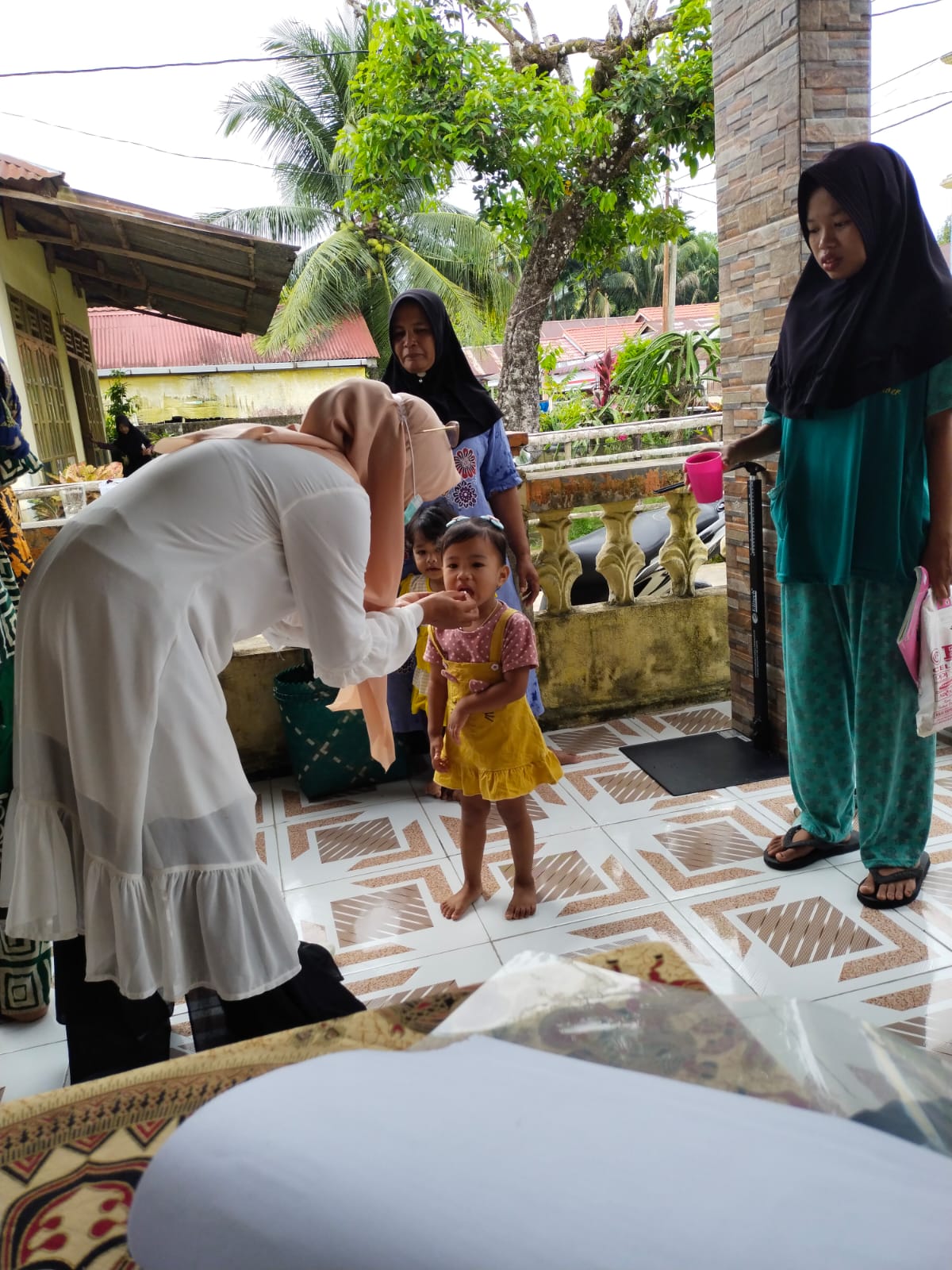 PUSKESMAS IV KOTO MUDIK Rabu, 11 Januari 2023 PEMBERIAN OBAT CACING DI POSYANDU FLAMBOYAN  II TUIK