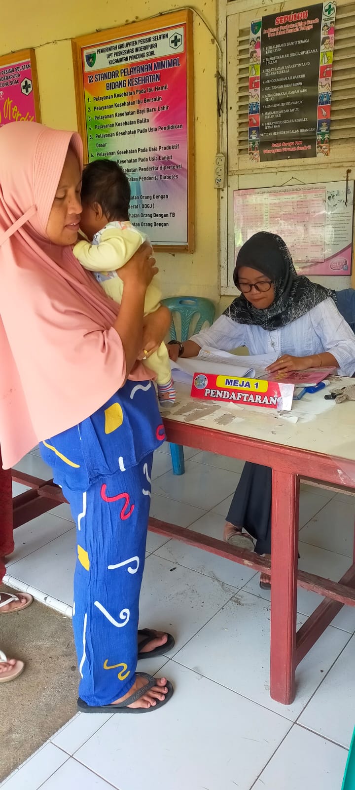 Pelaksanaan posyandu Puskesmas Inderapura di  Nagari Inderapura tengah kampung cluang 