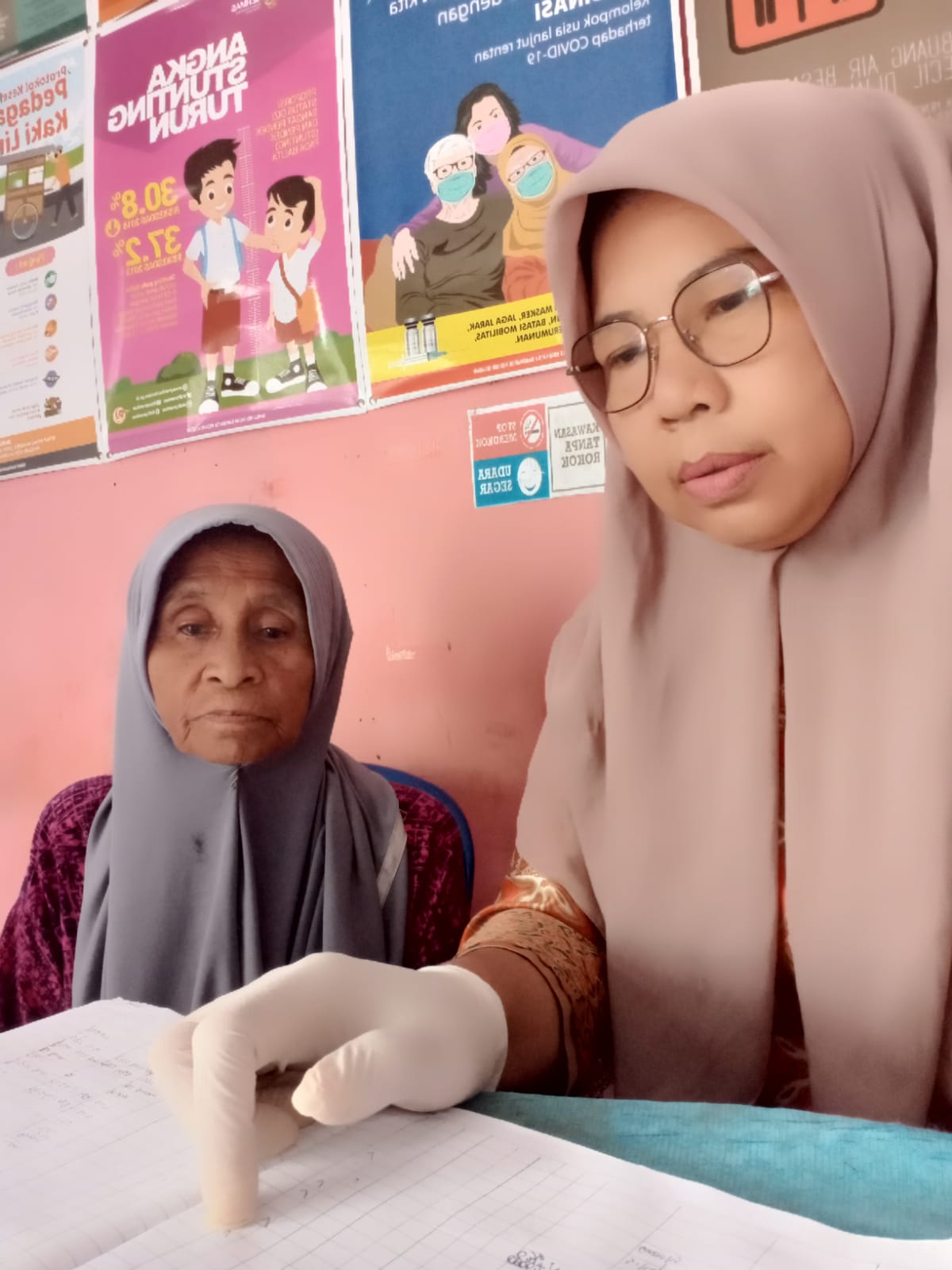 Puskesmas Air haji layani pasien di Poskesri Bukit putus luar