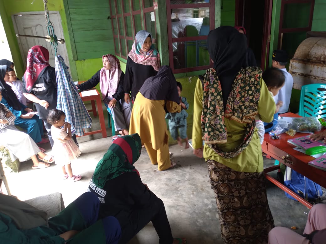 Pelaksanaan posyandu di Puskesmas Inderapura , di  Nagari Simpang lama   Posyandu Melati 1 