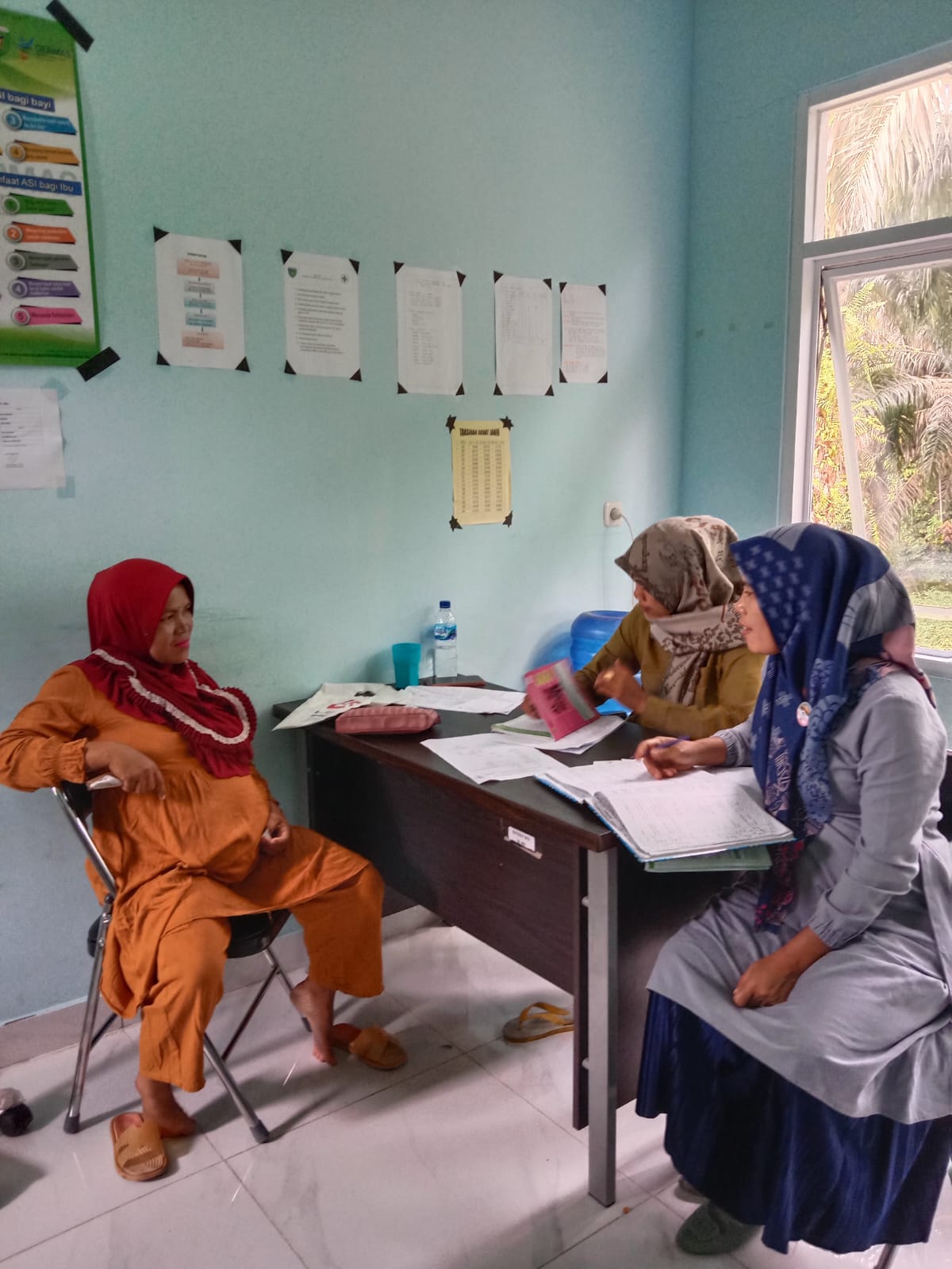 Pusk.Kayu Gadang dampingi ibu hamil  Periksa Labor berantas Stunting melalui PASAN MANDE 