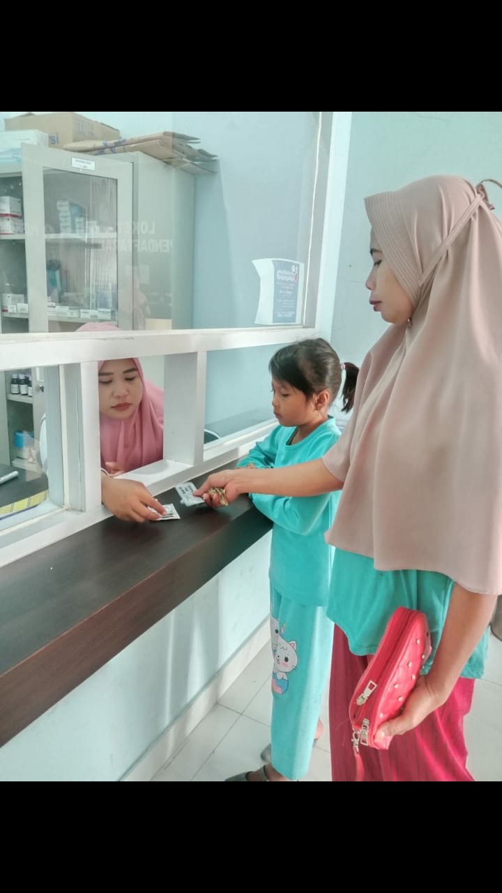 PELAYANAN PENGAMBILAN OBAT (PASIEN) DI APOTEK PUSKESMAS KAYU GADANG , 17 Januari 2023