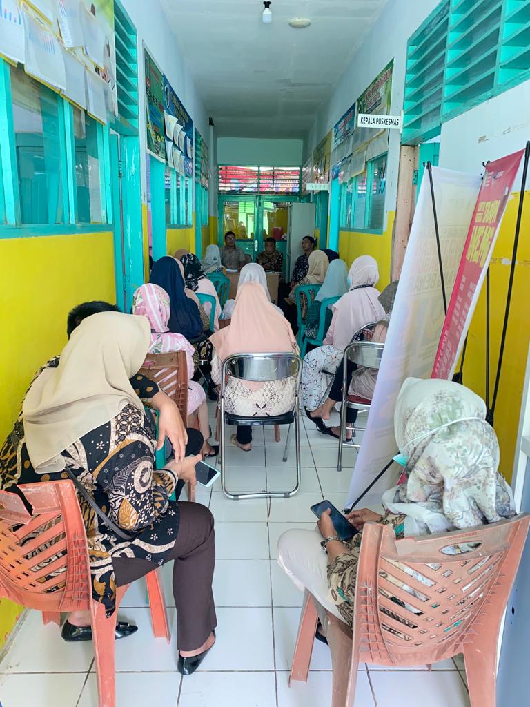 Staf meeting  perencanaan pengalangan komitmen Puskesmas Asam Kumbang Kamis, 19 januari 2023 