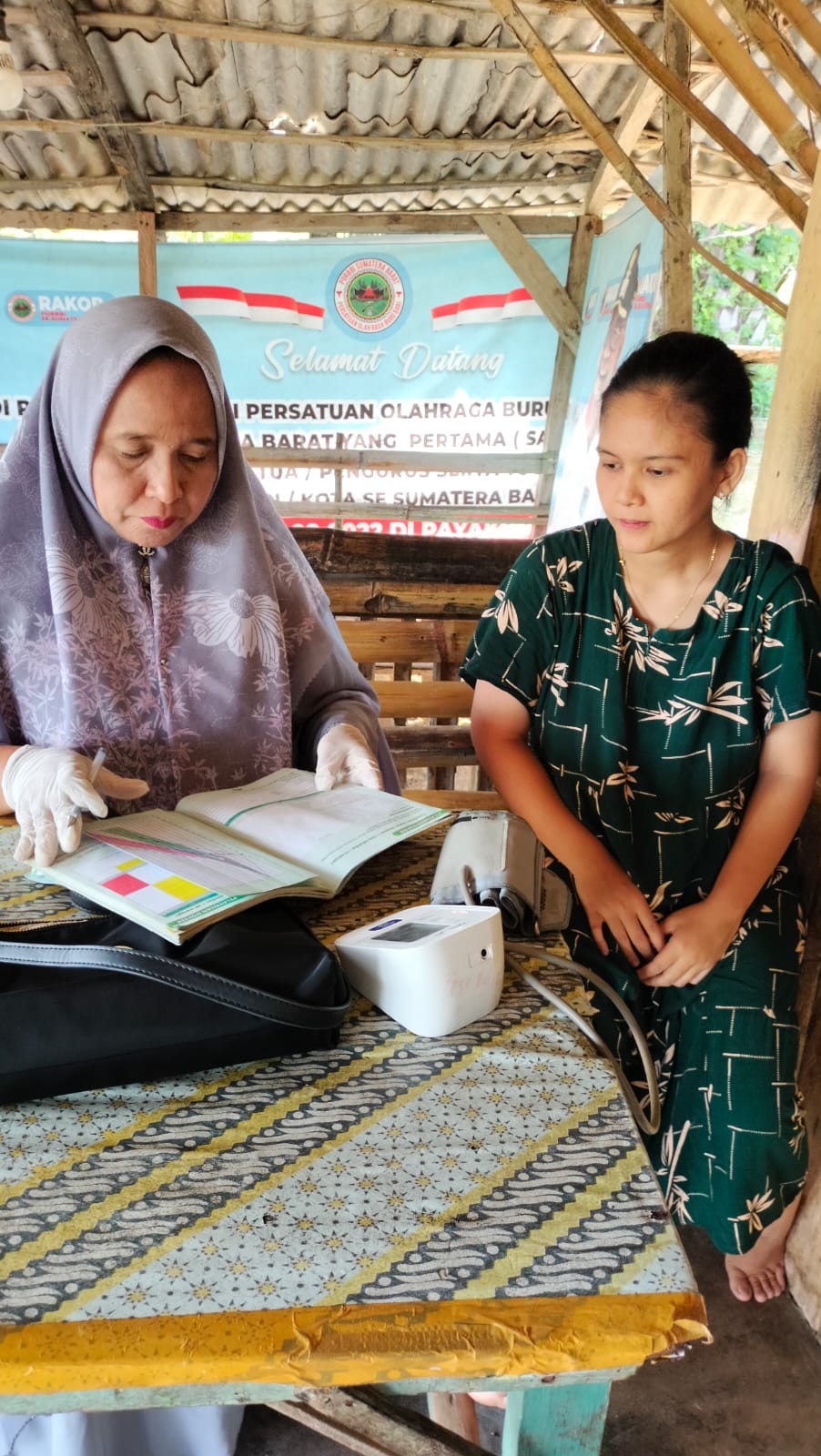Kunjungan rumah ibu nifas di nagari Air Haji Barat Puskesmas air haji Sabtu ,tgl 21-01-2023  