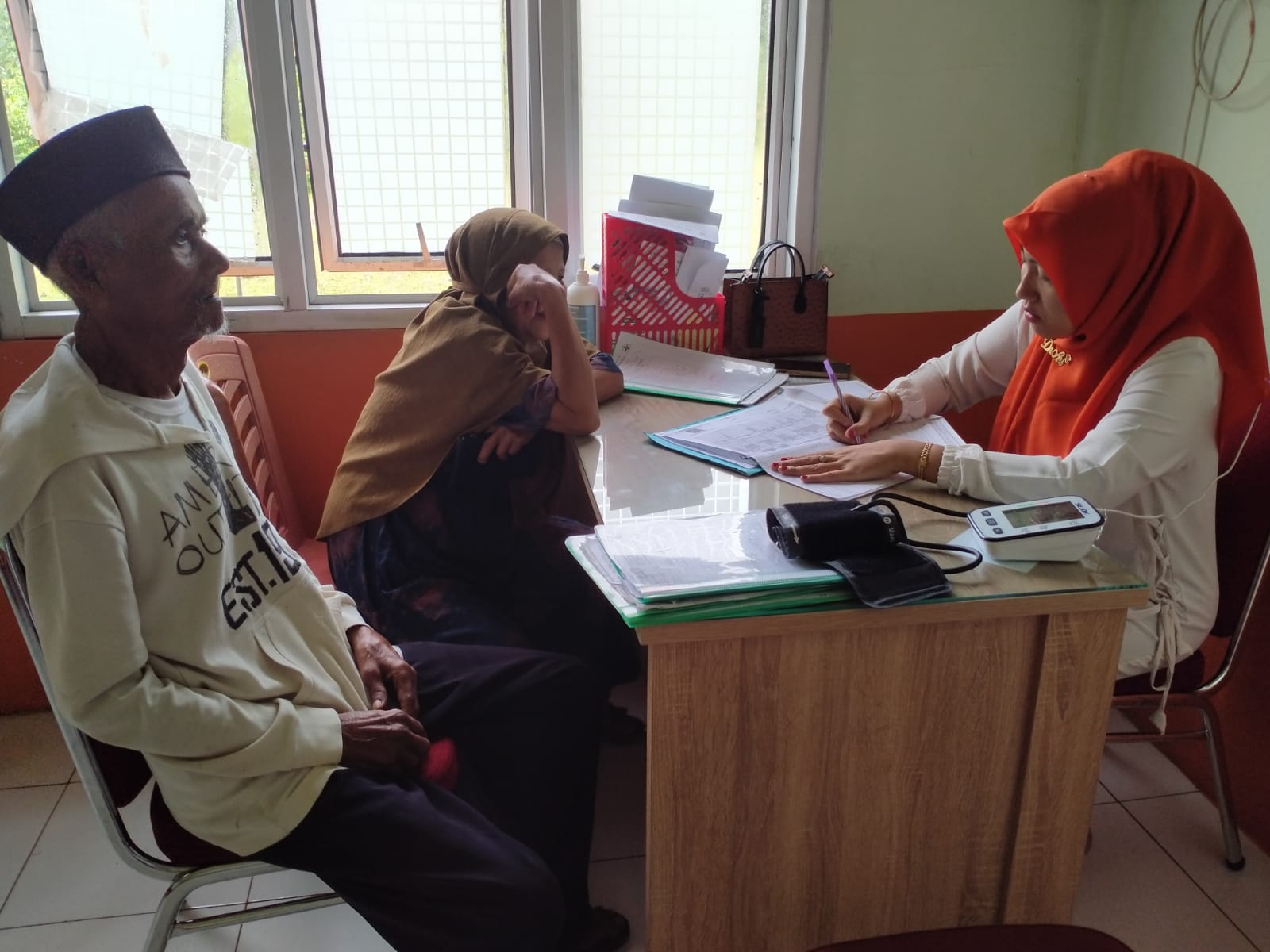 Pelayanan poli umum dipuskesmas Airpura Senin, 06 Februari 2023