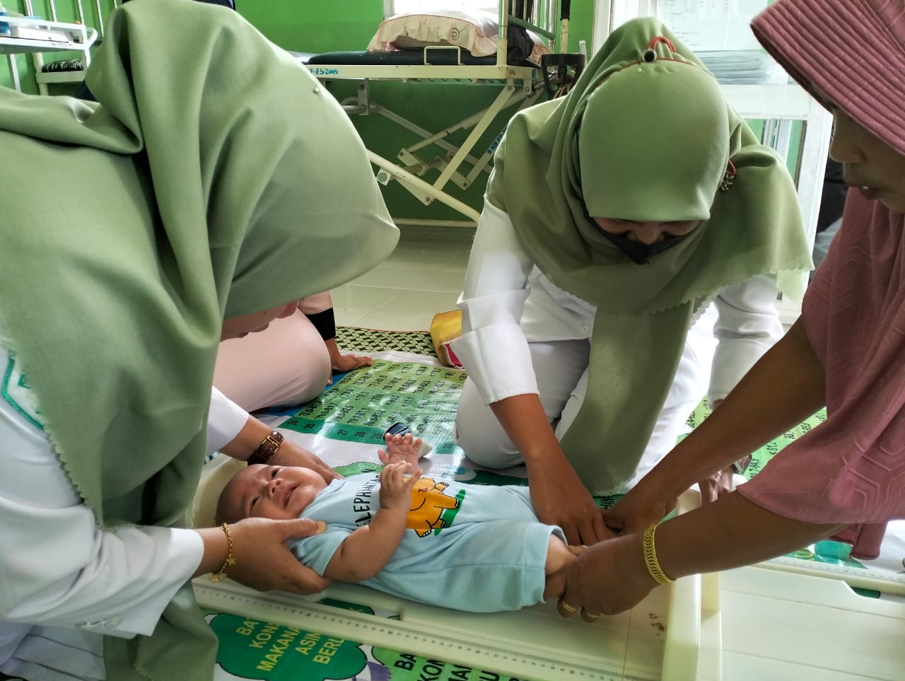 Puskesmas IV koto mudik Selasa, 7 Februari 2023  \"Penimbangan masal dan pemberian vitamin A\"