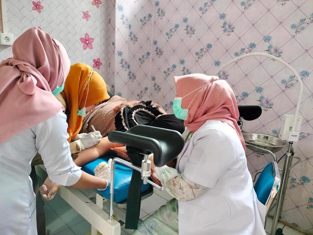 SAFARI KB DI UPT PUSKESMAS LUMPO  \" BERENCANA ITU KEREN\"  Lumpo, 13 Maret 2023 