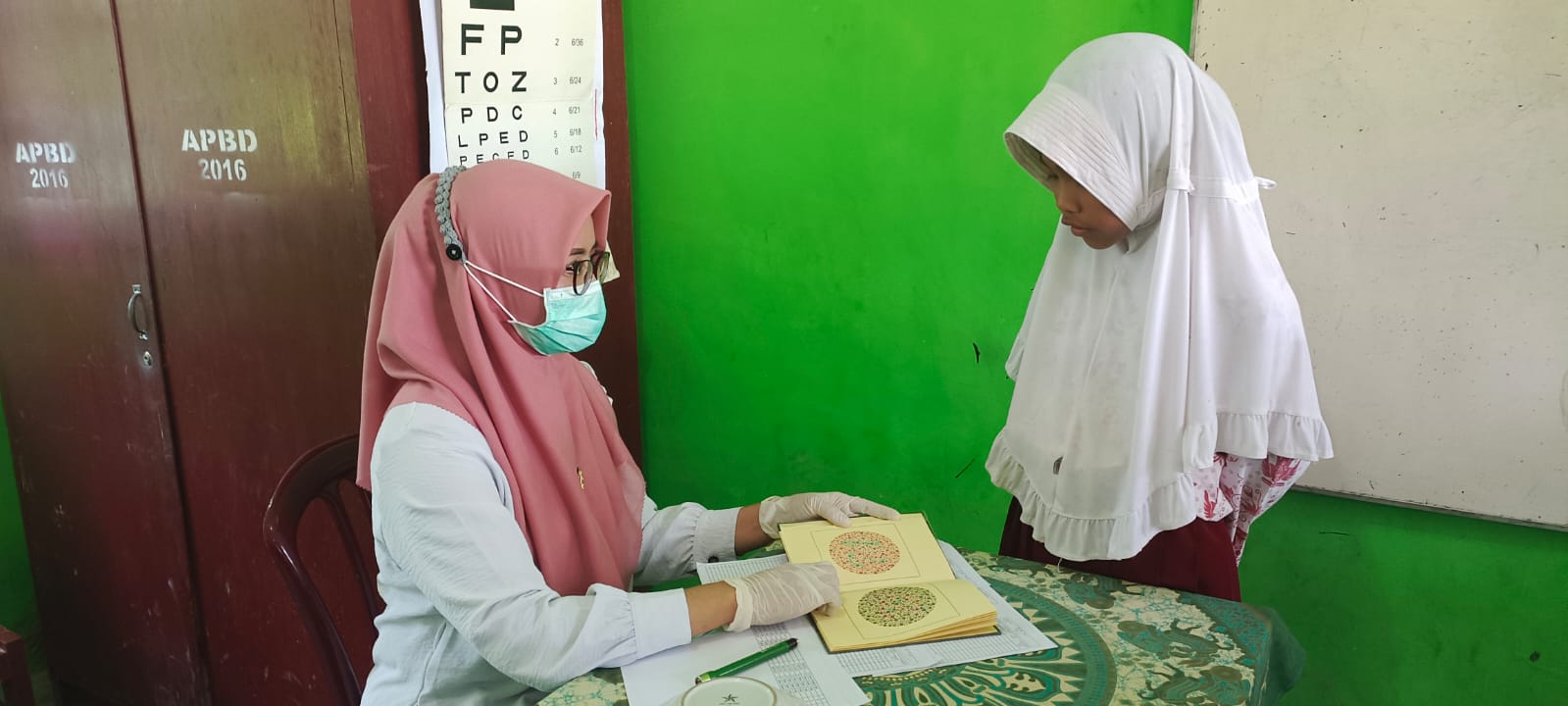 PUSKESMAS KAMBANG Rabu, 15 Maret 2023  Kegiatan UKS (Pemeriksaan Berkala) peserta didik SDN 26 Tarok