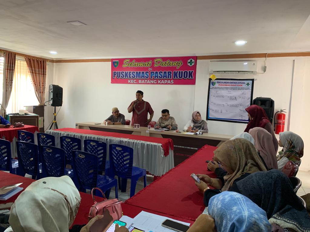 PUSKESMAS PASAR KUOK Lokmin Bulanan serta Halal Bi Halal bersama staff Puskesmas Pasar Kuok  Sabtu, 