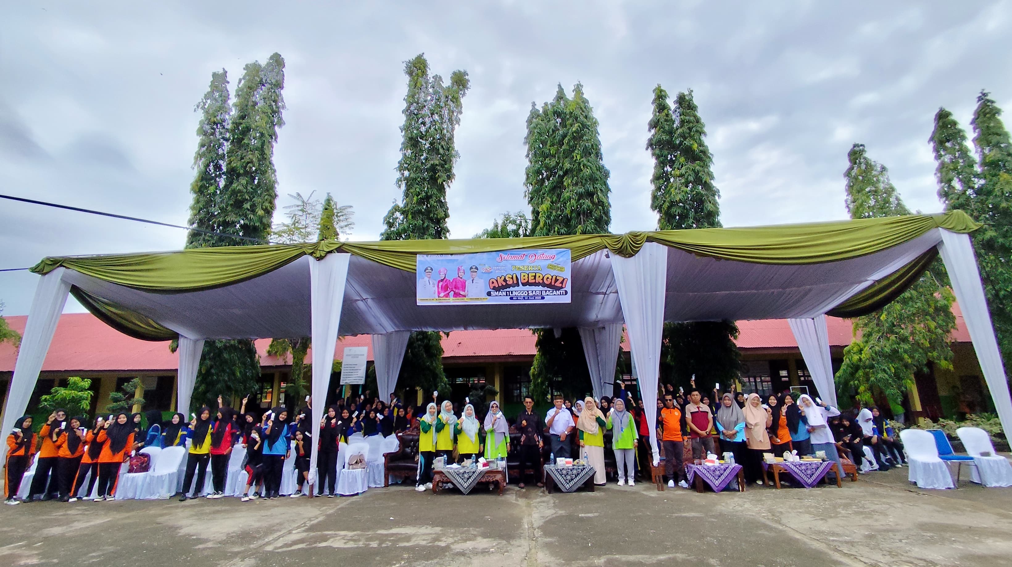 Dinas Kesehatan Kab. Pesisir Selatan Melakukan Aksi Bergizi di SMA Negeri 1 Linggo Sari Baganti