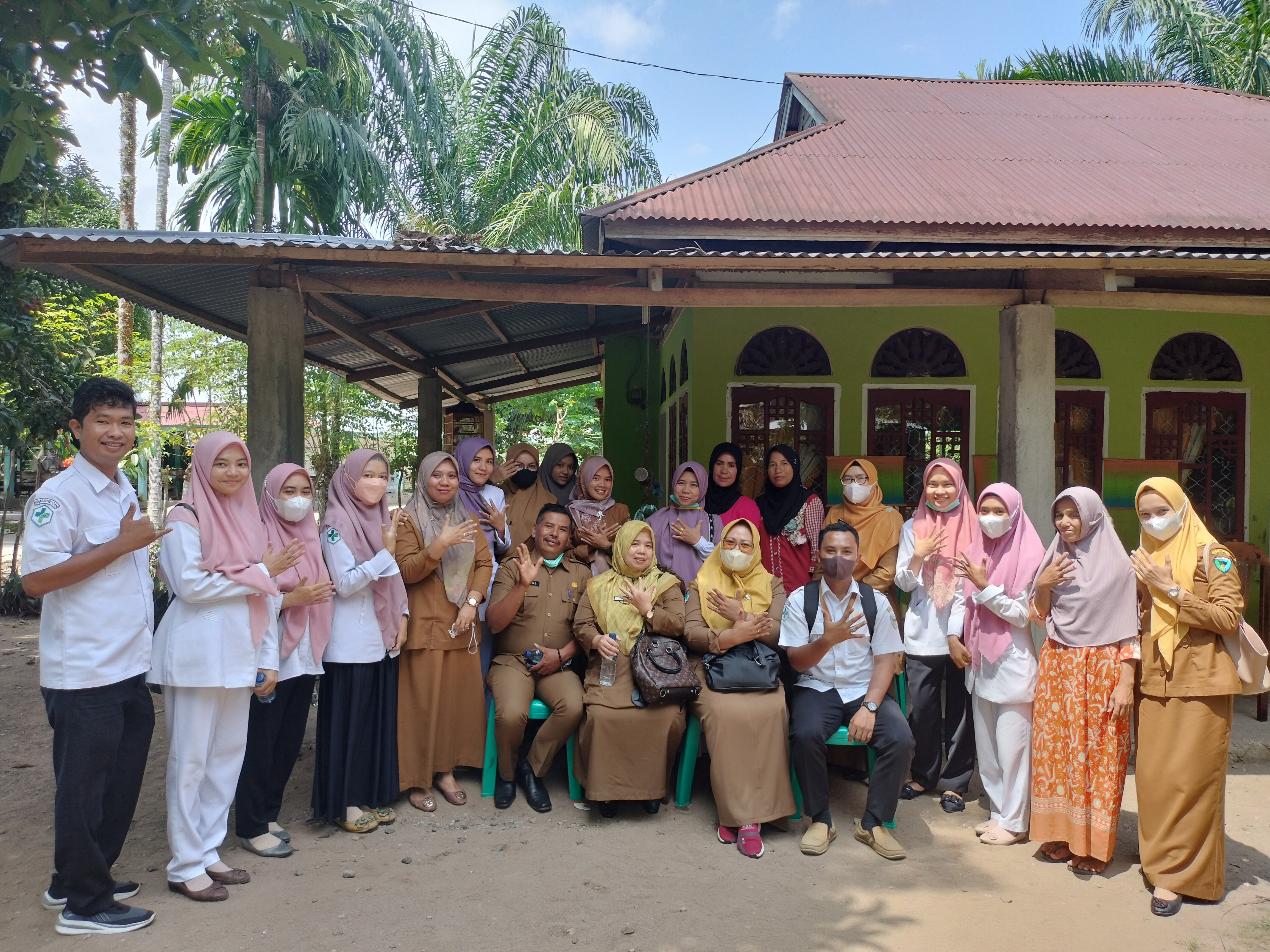 Dinas Kesehatan Kabupaten Pesisir Selatan Melakukan pengukuran pertumbuhan dan perkembangan anak bal