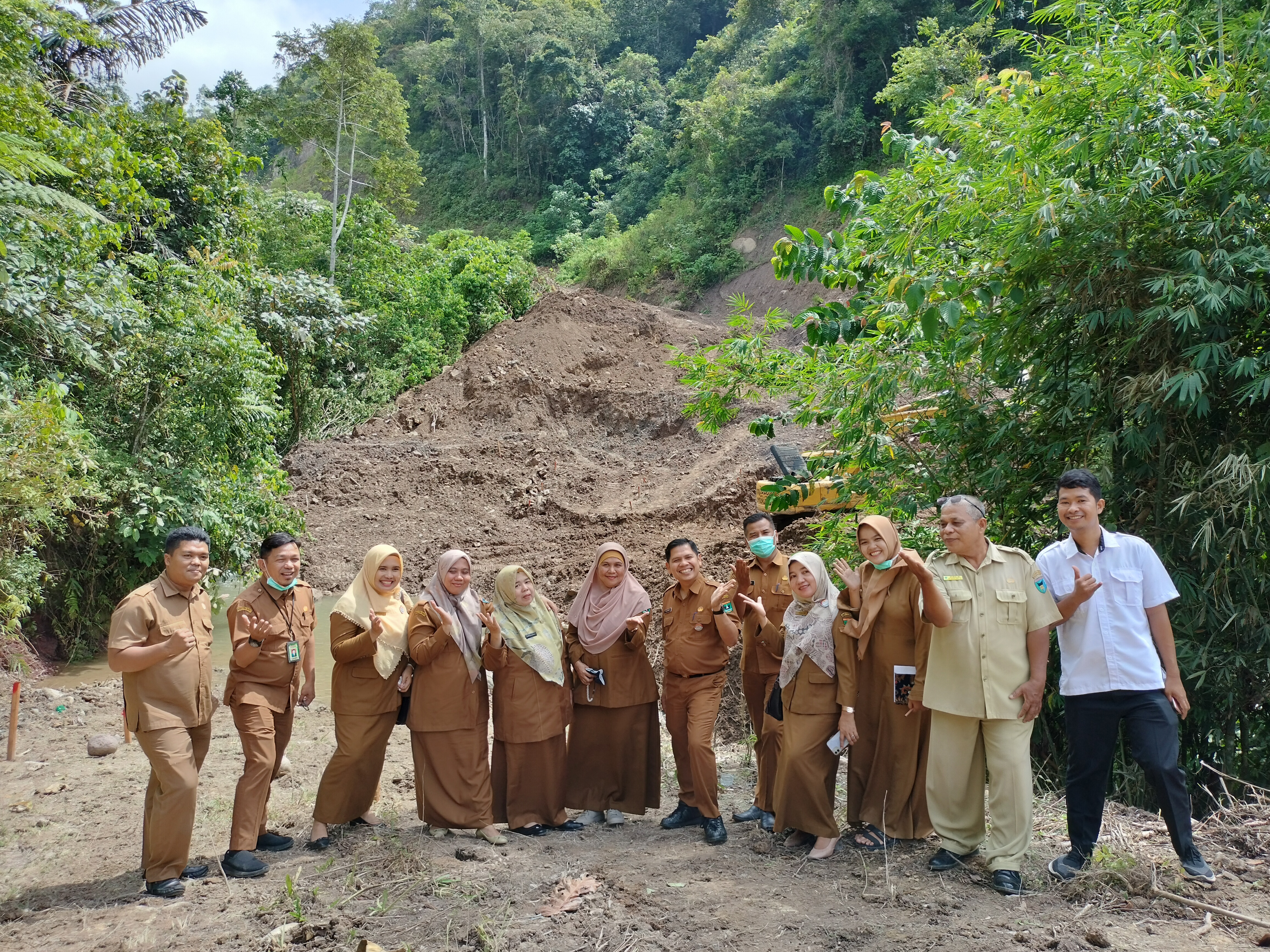 Kunjungan Dinas kesehatan  Provinsi dan Dinas keshatan kabupaten ke Puskesmas Asam Kumbang dalam ran