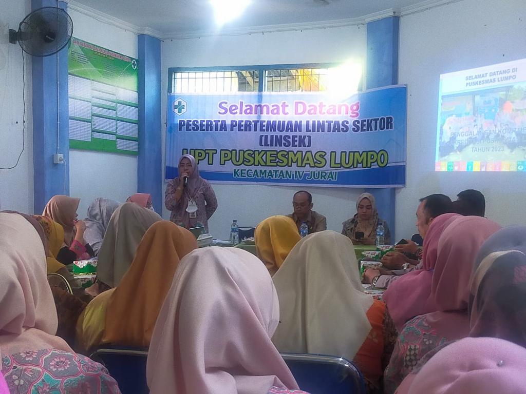 Pengalangan Komitmen RE-AKREDITASI Puskesmas Lumpo Tahun 2023
