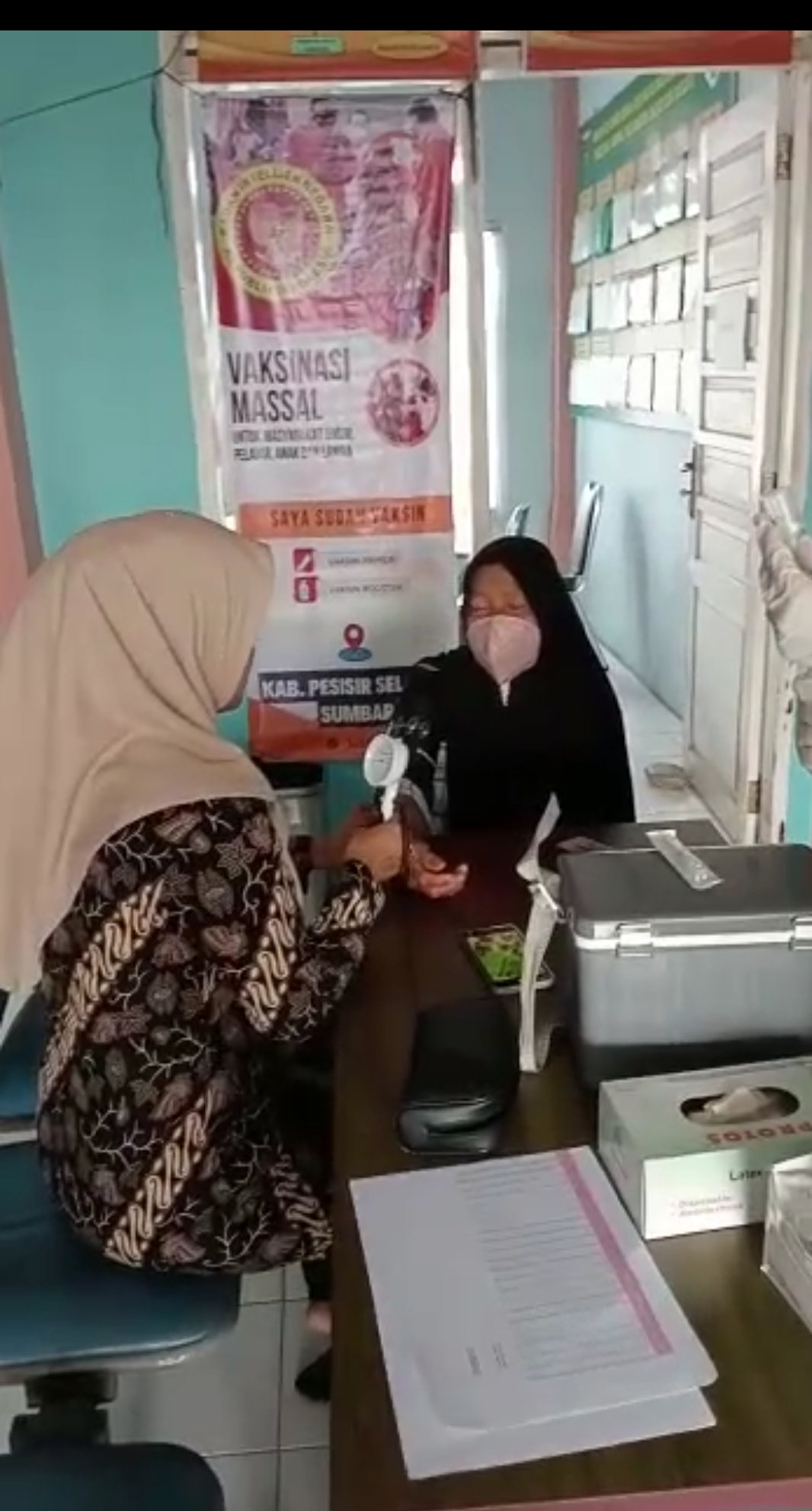 Pelaksanaan Kegiatan Vaksinasi Covid-19 di Posko Vaksinasi Puskemas A