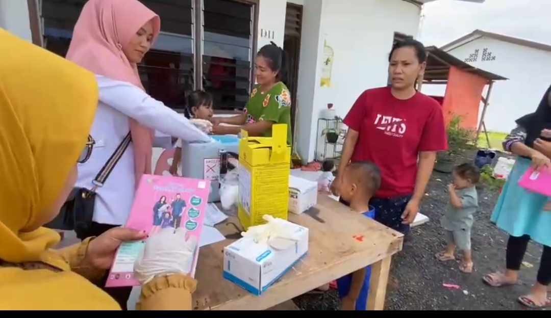 Puskesmas Tj. Beringin Pemberian Imunisasi Polio di Komplek PT MSL Lunang  Imunisasi IPV Lunang, 13 