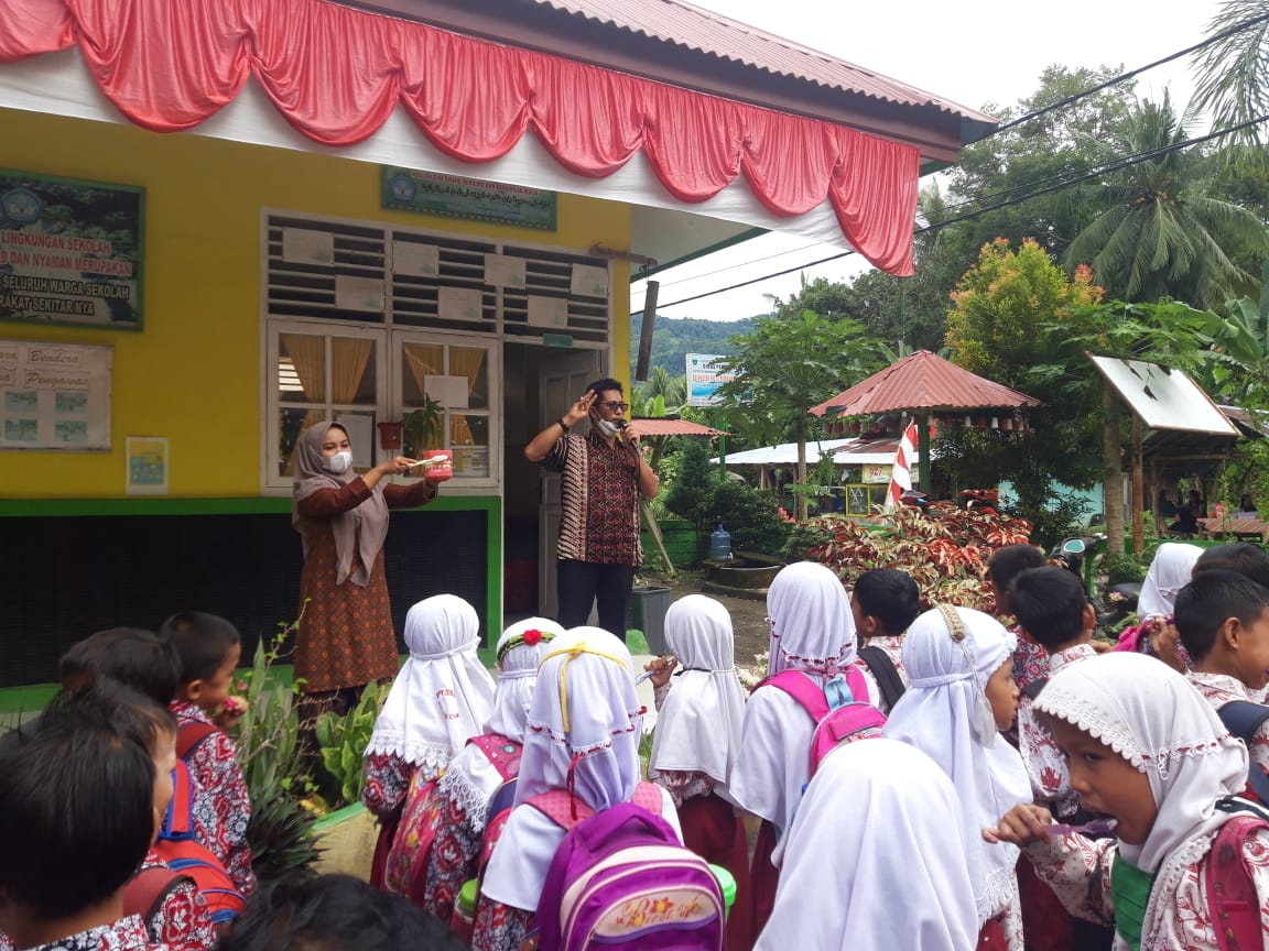 Sikat Gigi Massal SD 17 Duku