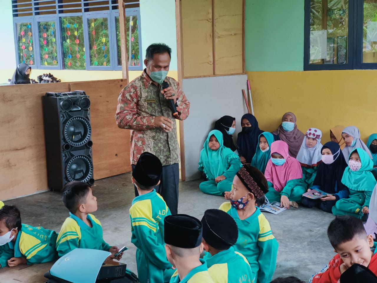 Aksi Germas di SDIT Madani Painan