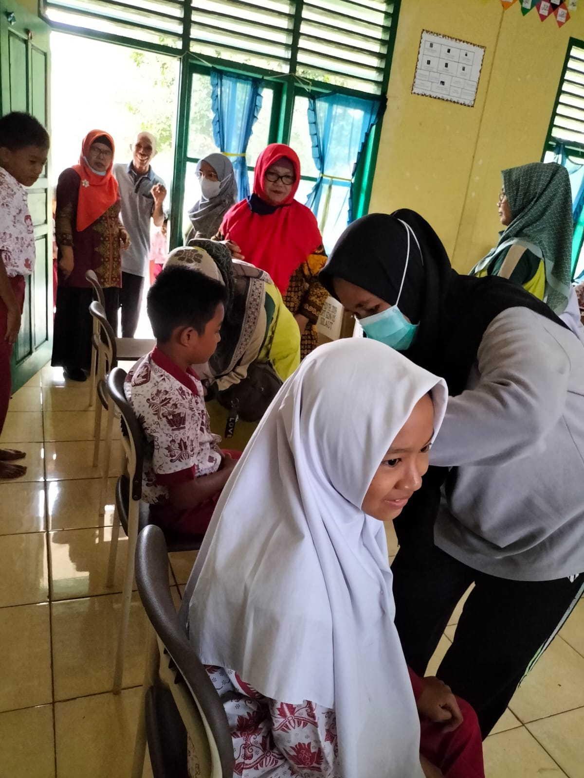 Tim Simanis Puskesmas Tanjung Makmur  melaksanakan BIAN ke SDN 05 Silaut. 