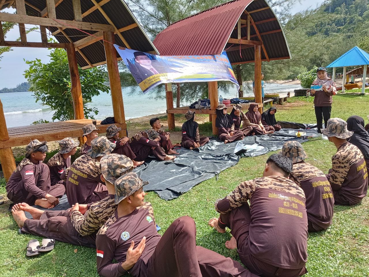 Puskesmas Koto Berapak   melakukan kegiatan bersama Bakti Husada di Pandan View bekerjasama dengan L
