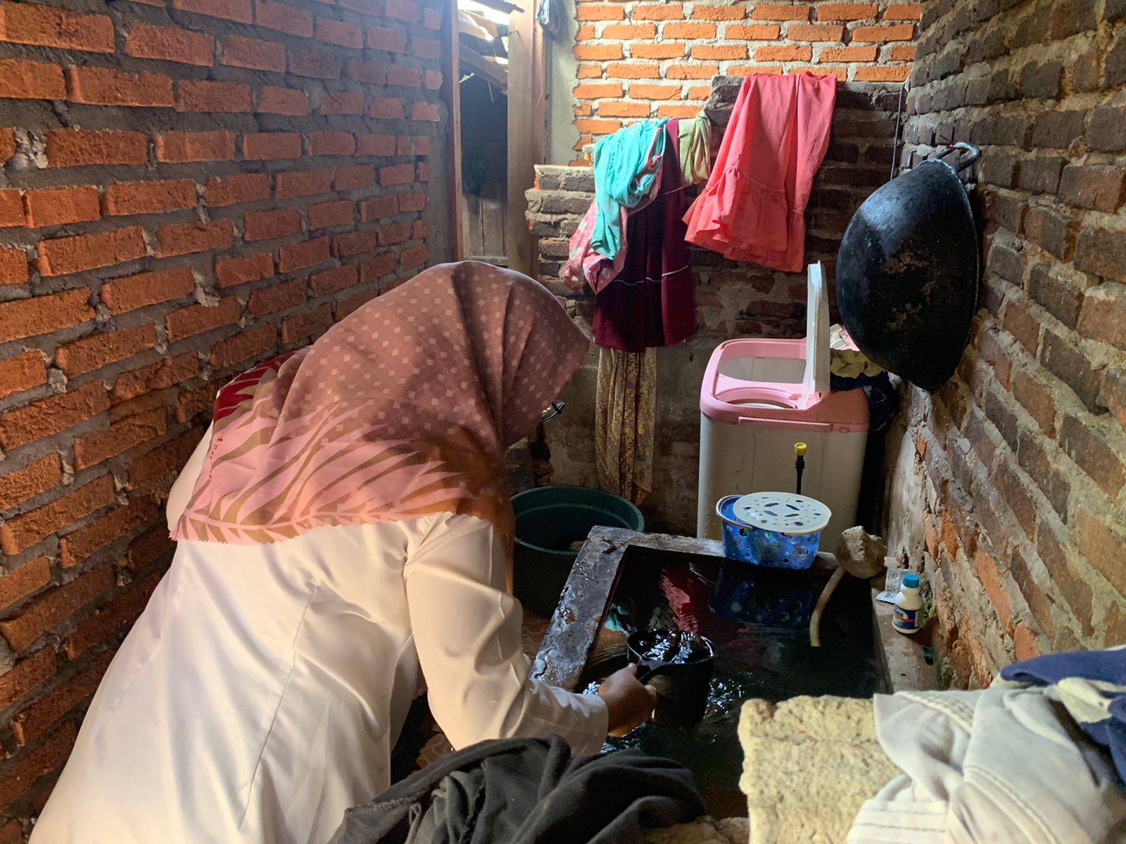 Pendataan air dan sanitasi di nagari Tanjung pondok dan nagari Batang arah Tapan