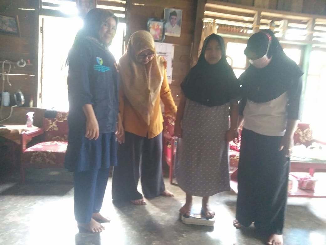 BIDAN DESA POSKESRI LABUAH GAJAH  MELAKUKAN KUNJUNGAN RUMAH IBU HAMIL UNTUK MENEMUKAN FAKTOR RESIKO 