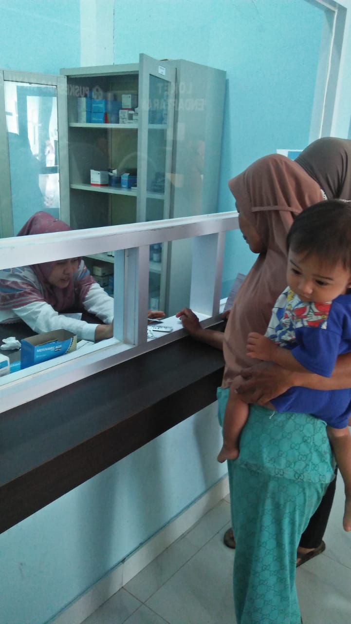 PELAYANAN PENGAMBILAN OBAT (PASIEN) DI APOTEK PUSKESMAS KAYU GADANG