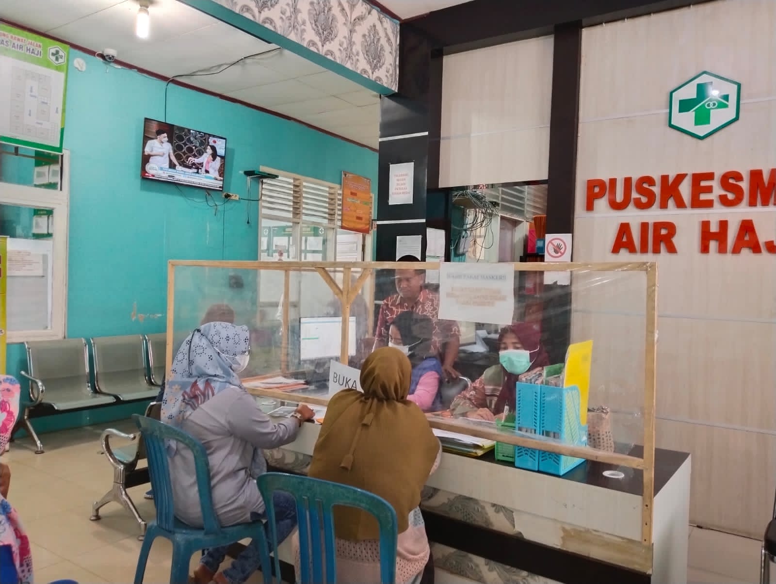 Puskesmas Air Haji melakukan pelayanan mulai dari Rekam Medis