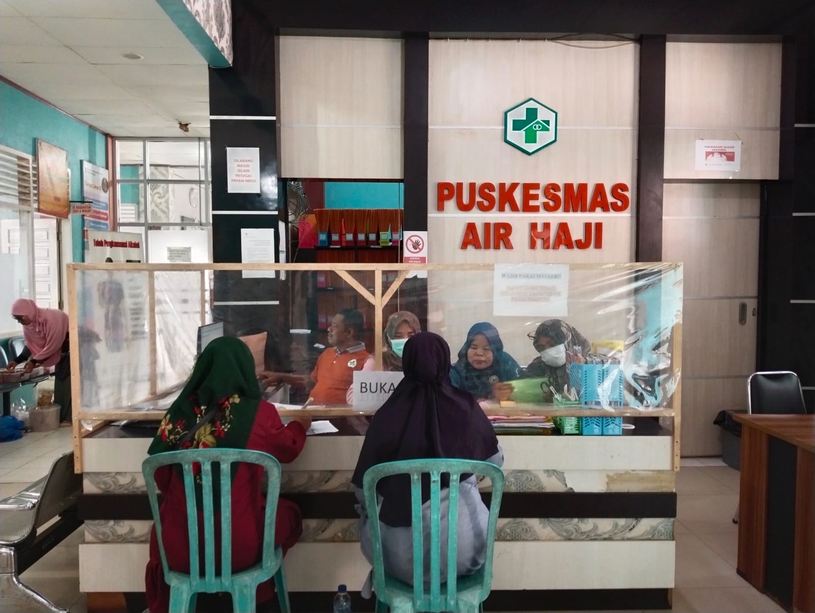 Puskesmas Air Haji melakukan pelayanan mulai dari Rekam Medis